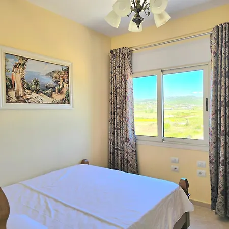 Vintage Penthouse - 271 *